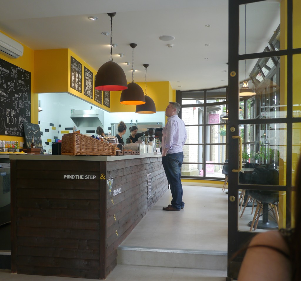 Eat Drink Bee Winchester