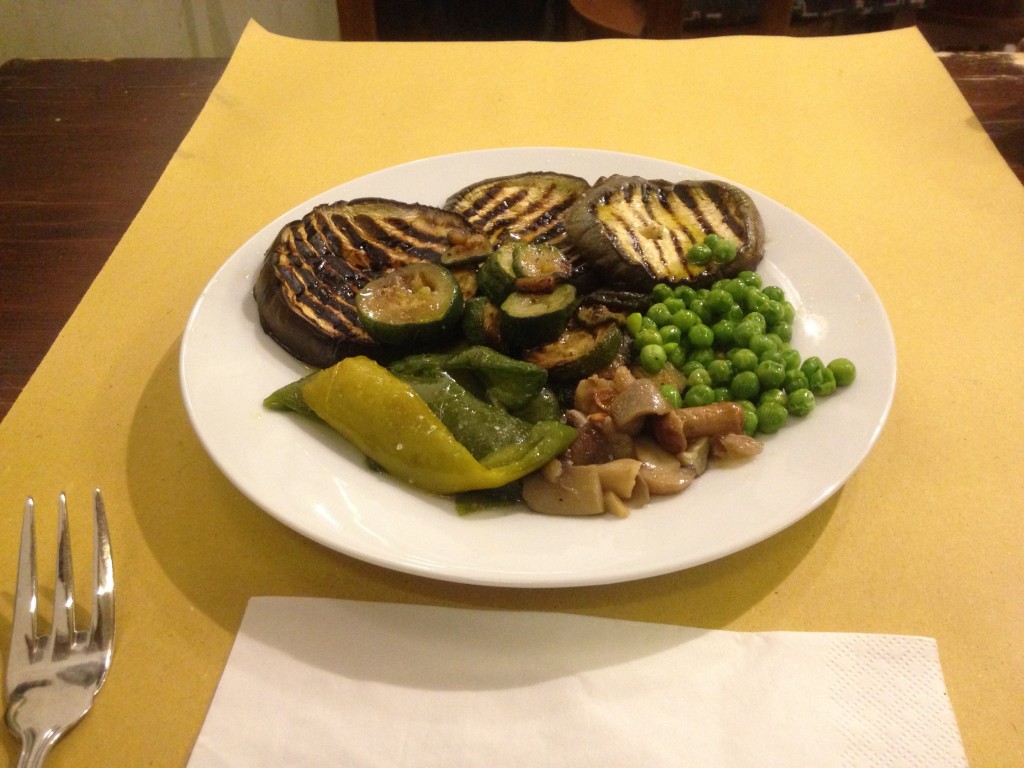 Rome, travel writing, travel, tourism, Colosseum, Italy, explore, wanderlust, city break, tour, history, food