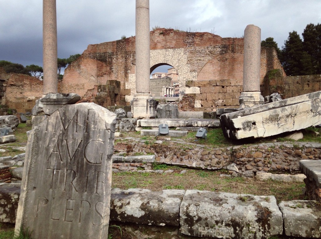 Rome, travel writing, travel, tourism, Colosseum, Italy, explore, wanderlust, city break, tour, history, food