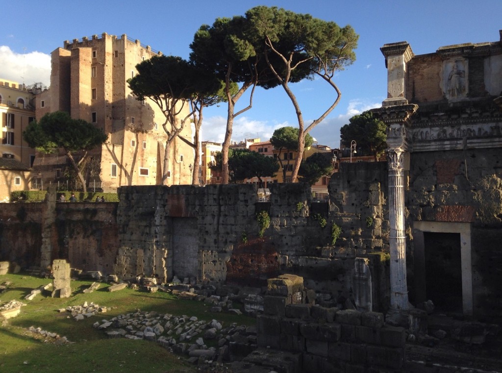 Rome, travel writing, travel, tourism, Colosseum, Italy, explore, wanderlust, city break, tour, history, food