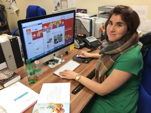 pic-4-sarah-taylor-plans-a-social-media-campaign