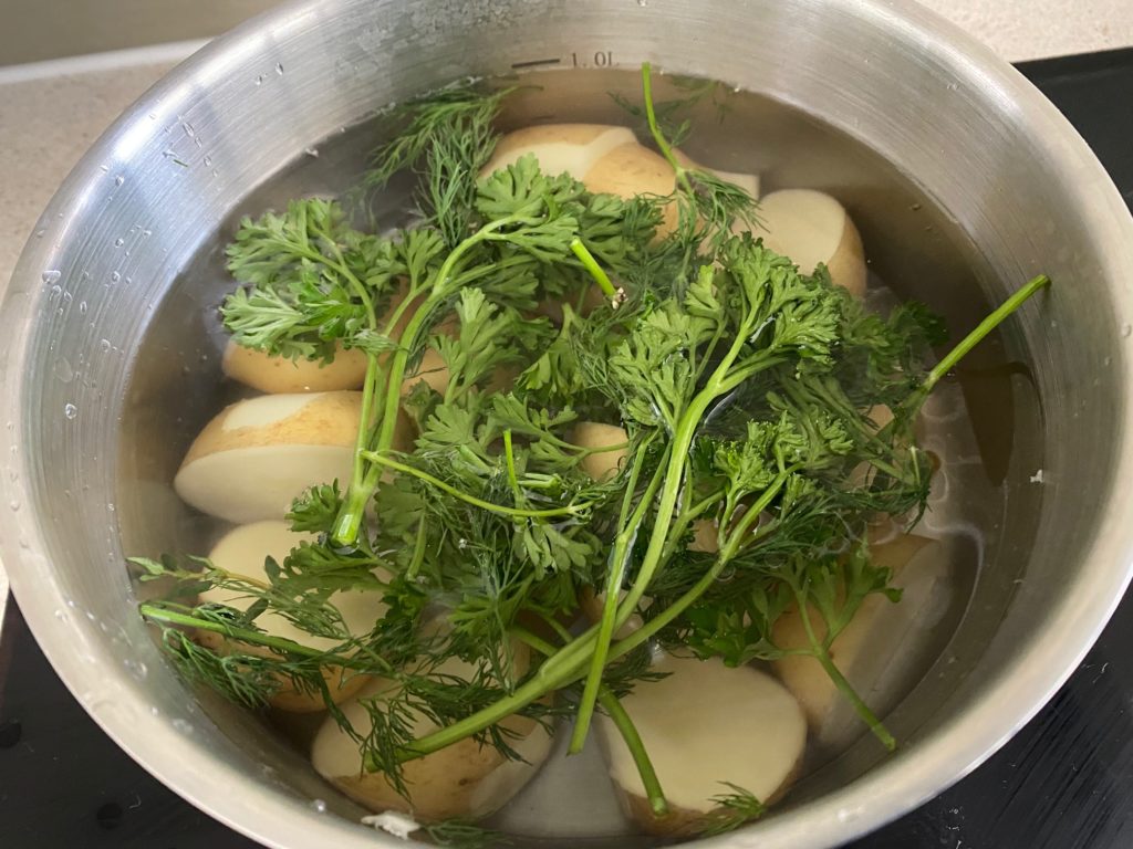 potatoes with herbs, cooking vegetables, how to cook potatoes, 