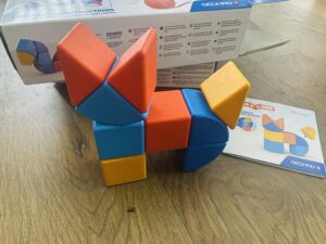magicubes, magnetic toys, animals. , geomag