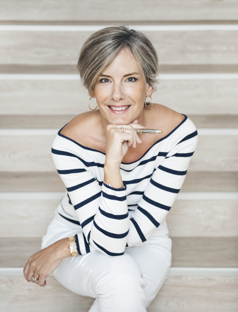 Anna Kent, author, writer, 